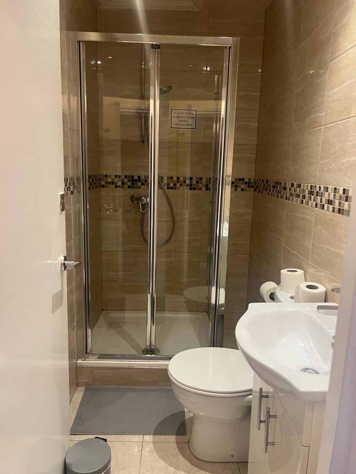 Saba Rooms And Apartments 伦敦 外观 照片